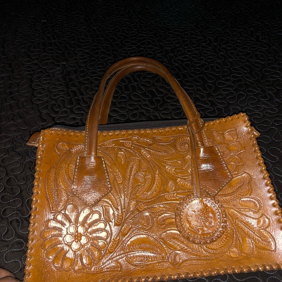 Nice purse - Picture 5 of 8